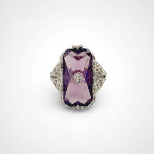 Vintage Art Deco Style Purple Amethyst Glass Silver Tone Statement Ring.